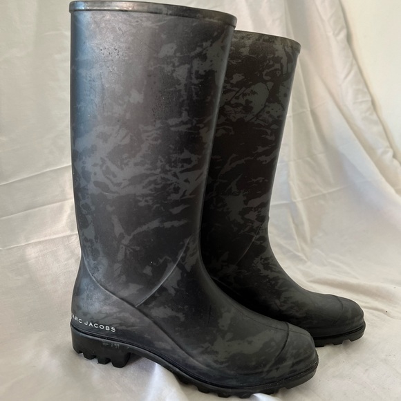 Marc Jacobs Rain Boots - Picture 2 of 5